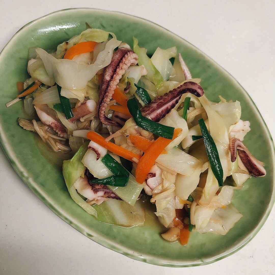 イカと野菜のバターしょうゆ炒め レシピ・作り方 By なおのり♪｜楽天レシピ