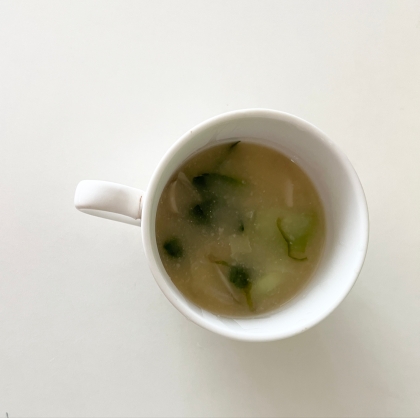 舞茸と豆腐の味噌汁