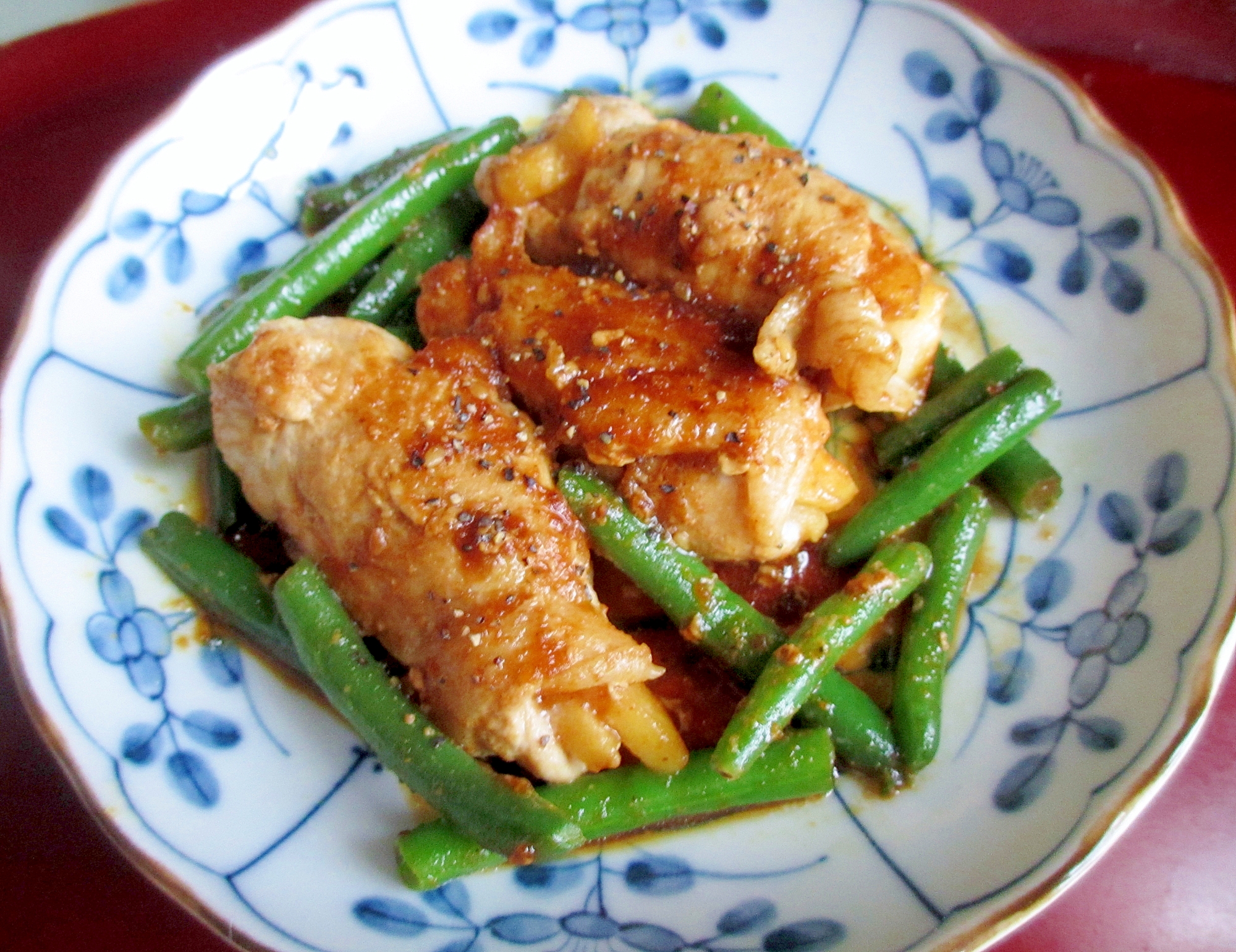 焼肉のたれで簡単に☆豚肉のリンゴ巻