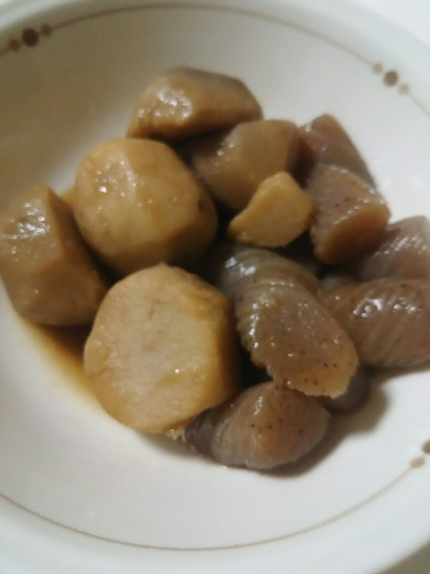 里芋とこんにゃくの煮物