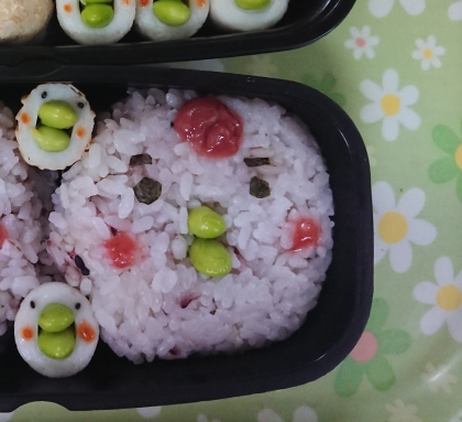 簡単キャラ弁☆にわとり親子のデコおにぎり♪