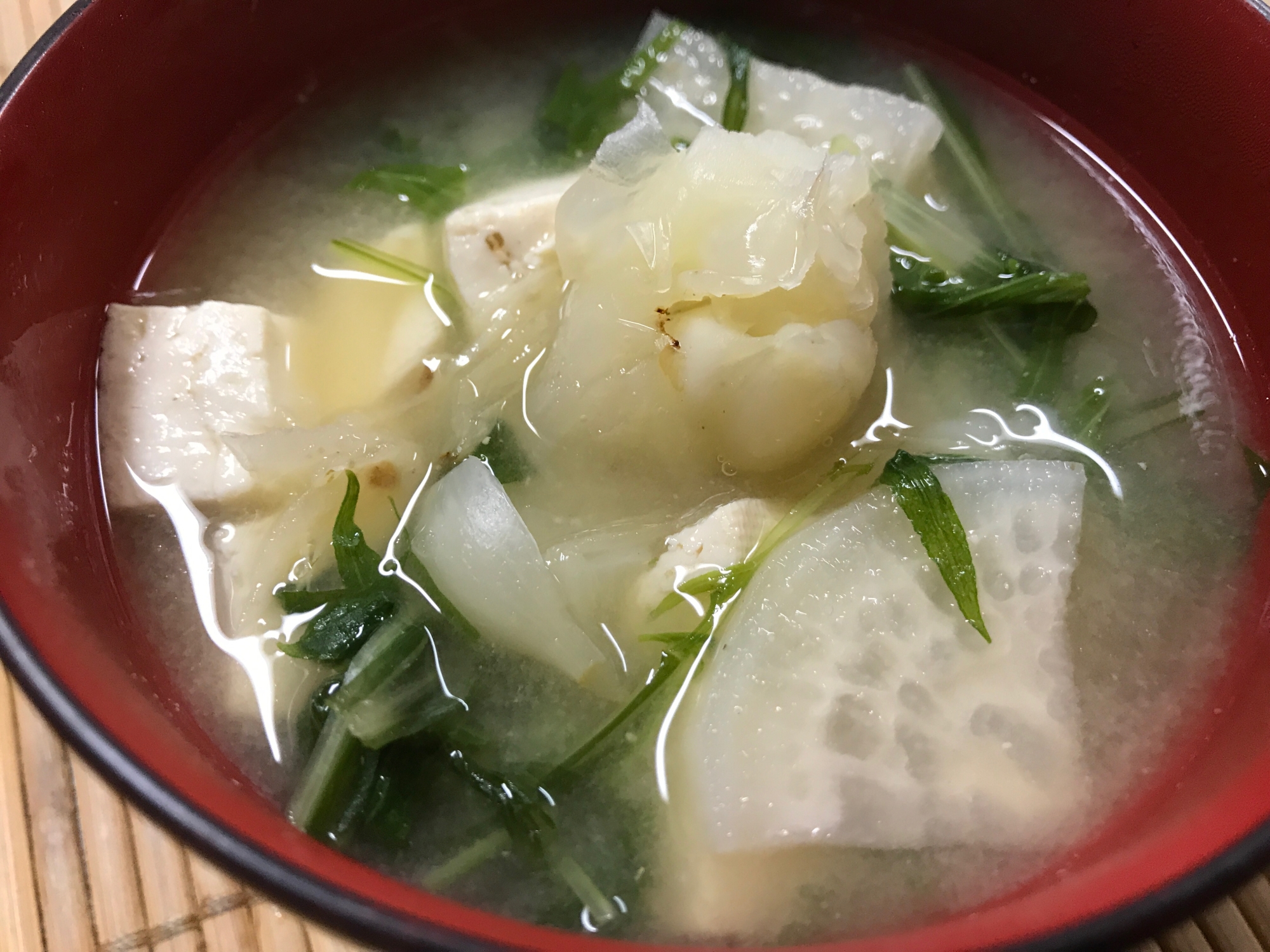 豆腐&百合根&水菜&ダイコンの味噌汁
