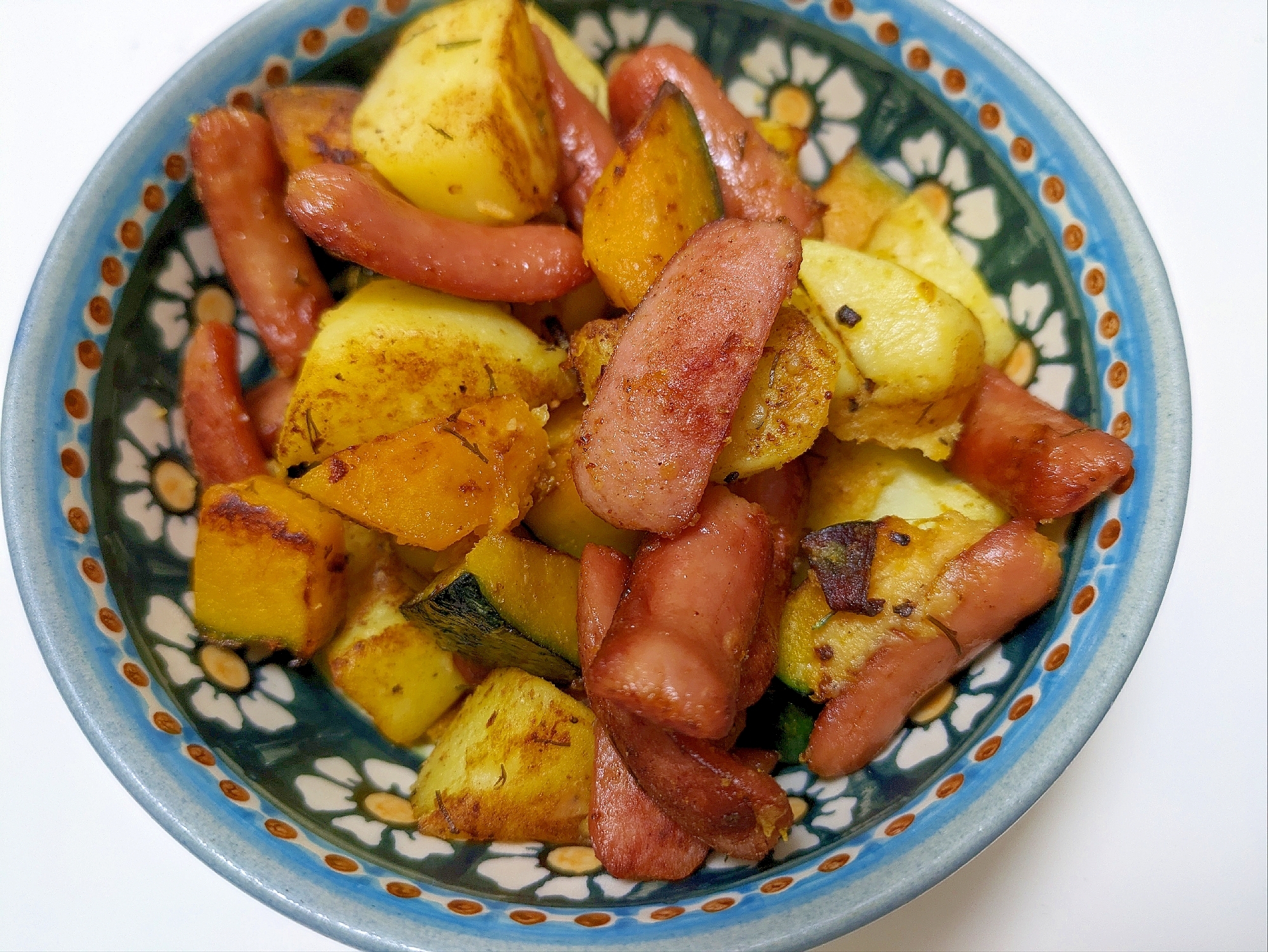 副菜に★野菜ごろっと＆ソーセージの味噌バター炒め