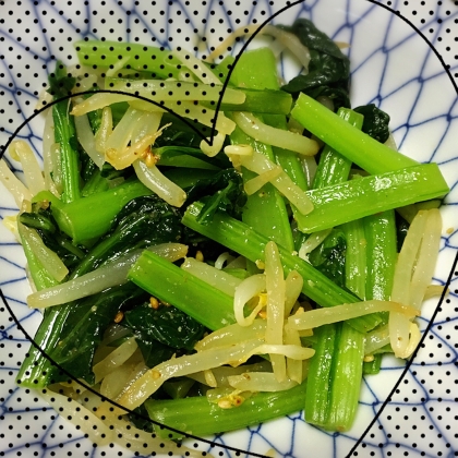 ダシダで作ると簡単に美味しくできますね♪
ほうれん草なくて小松菜ともやしで作ってみました。
次回ほうれん草でリピします☆