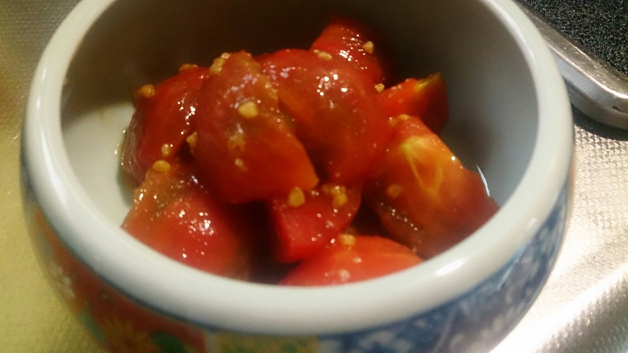 トマトの醤油麹和え