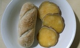 安納芋のオレンジ煮とプチパンのワンプレート