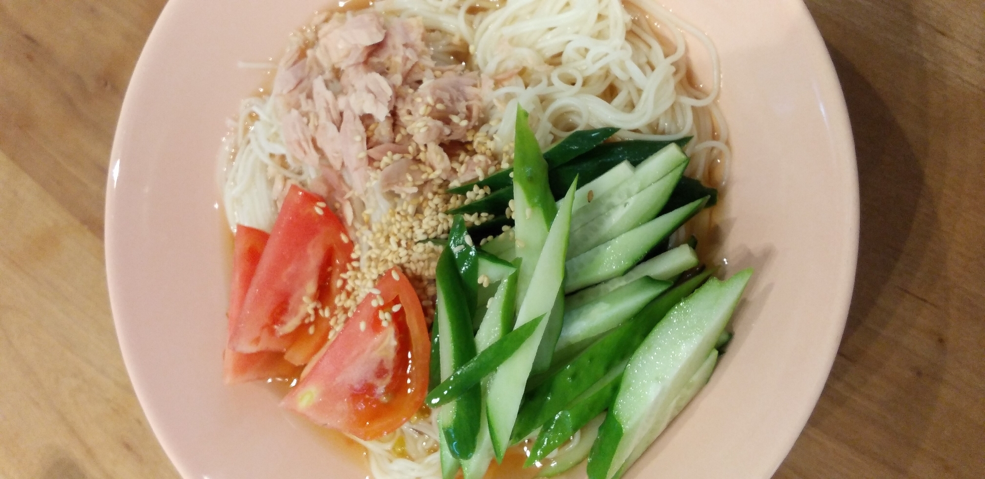 トマトときゅうりのそうめん