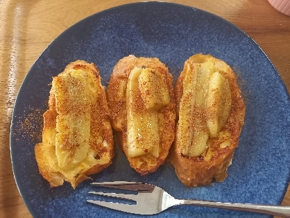 焼きバナナのフレンチトーストサンド