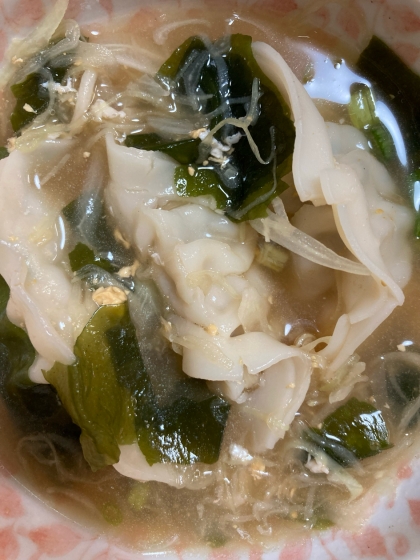 余り餃子で！☆水餃子入りワカメスープ