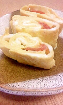 トマトとパルメザンチーズの卵焼き