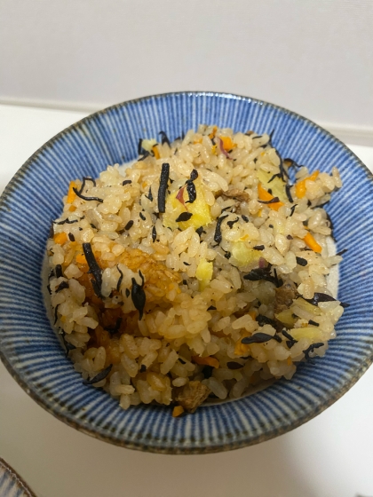 ひじきたっぷり☆ひじきと油揚げの炊き込みご飯