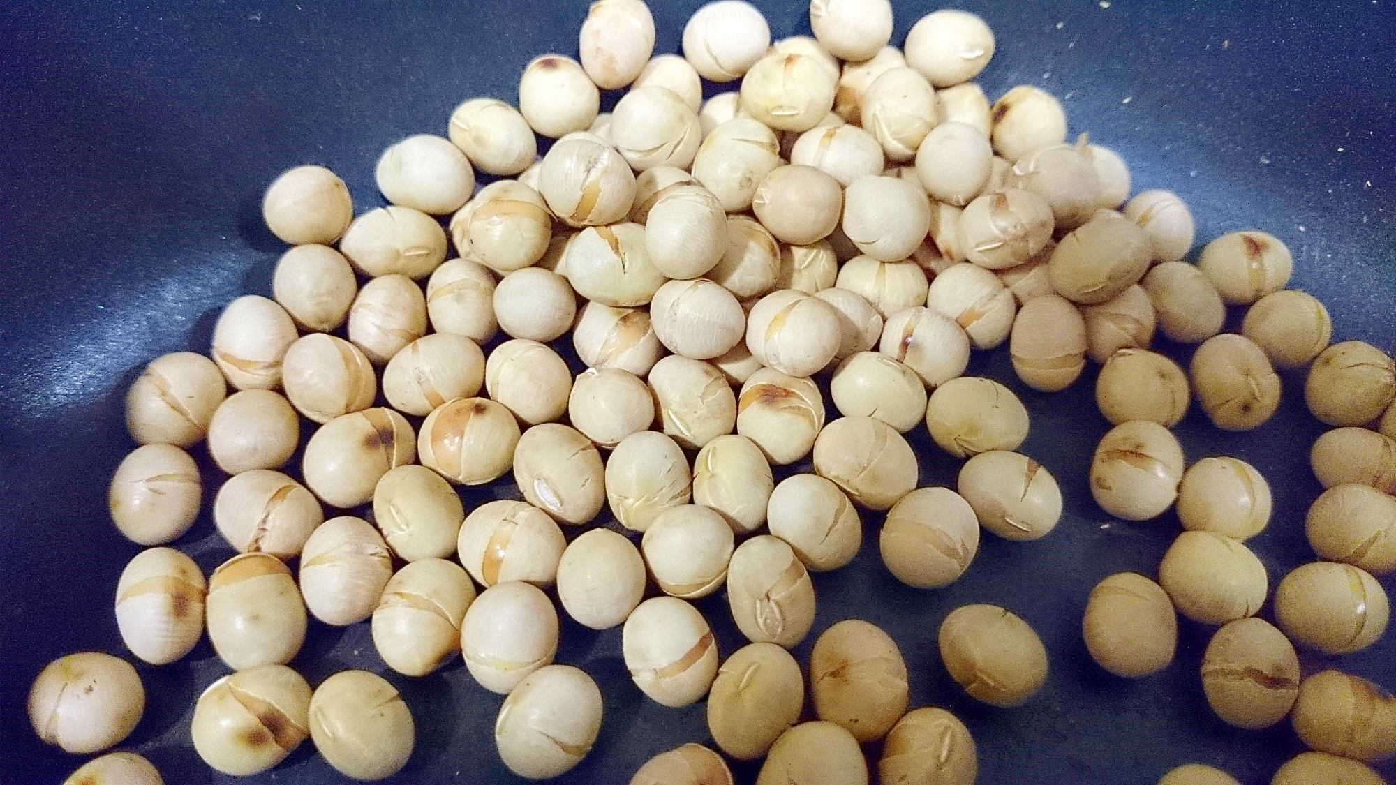 IHコンロでも。節分に、炒り大豆!