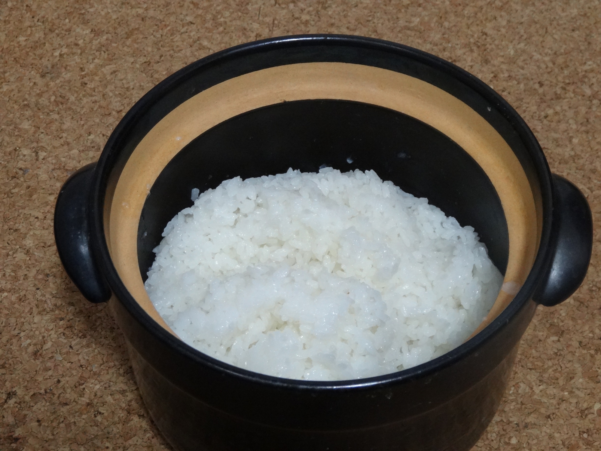 うちのごはん「土鍋で金芽米」