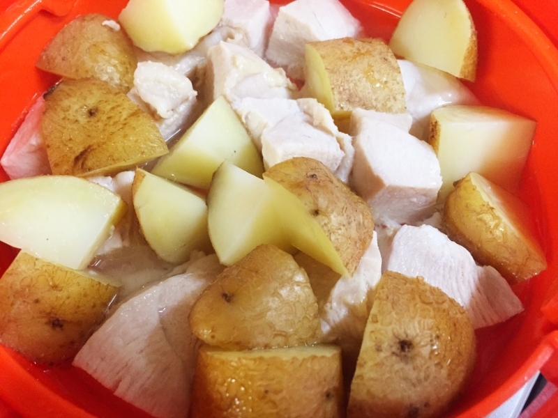 tacookメニュー！鶏ムネ肉とジャガイモの煮物