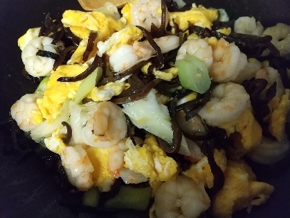 プリプリ♡ぷるぷる♡エビと生きくらげの卵炒め