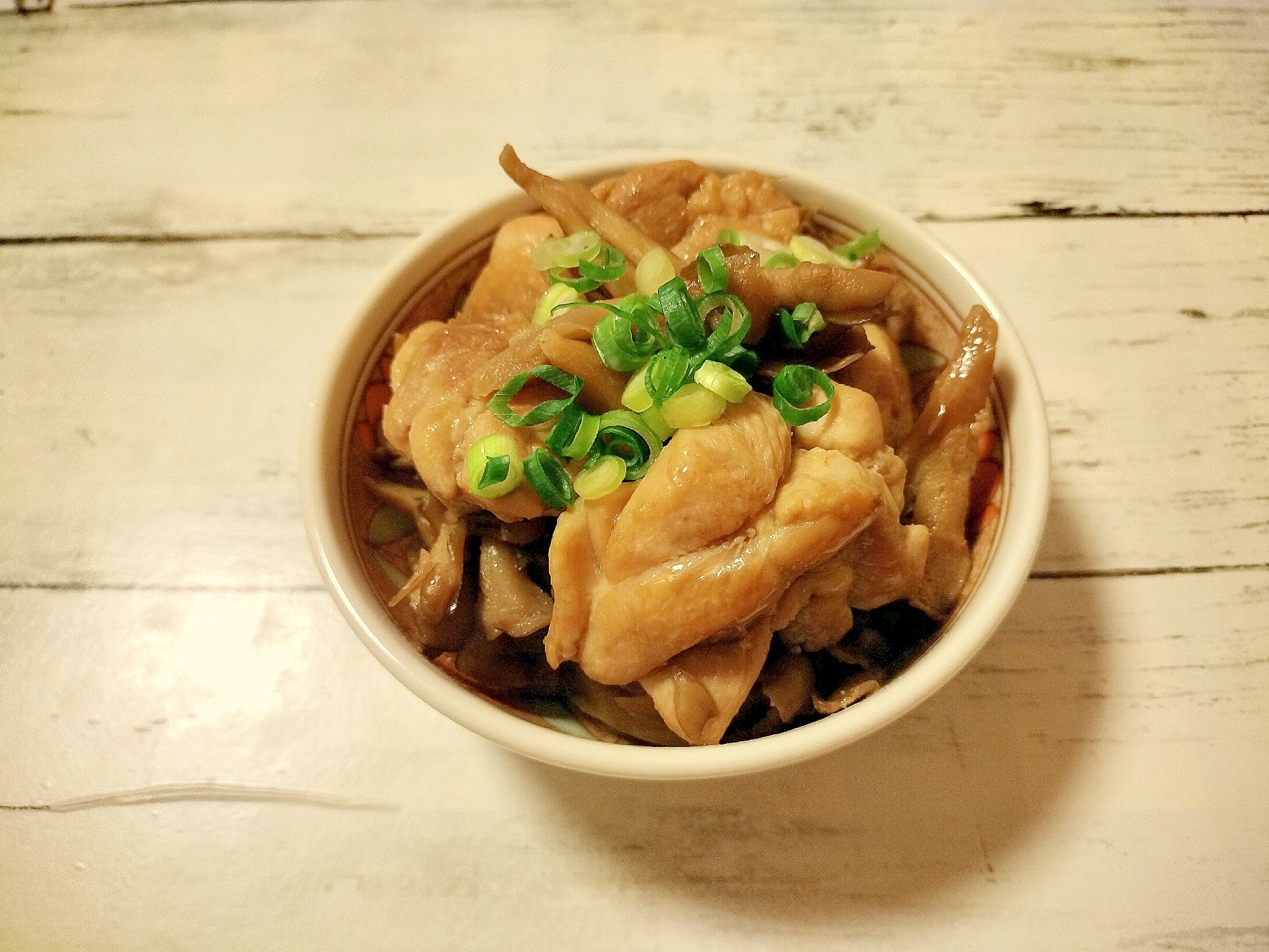 鶏もも肉とまいたけの蒸し焼き