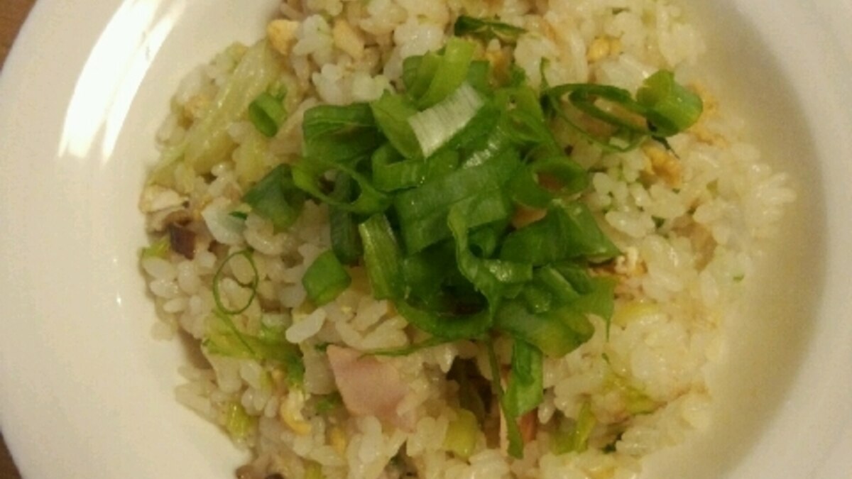 生のネギがたまらない ネギ乗せチャーハン レシピ 作り方 By Koko0730 楽天レシピ 生のネギがたまらない ネギ乗せチャーハン レシピ 作り方 By Koko0730 楽天レシピ
