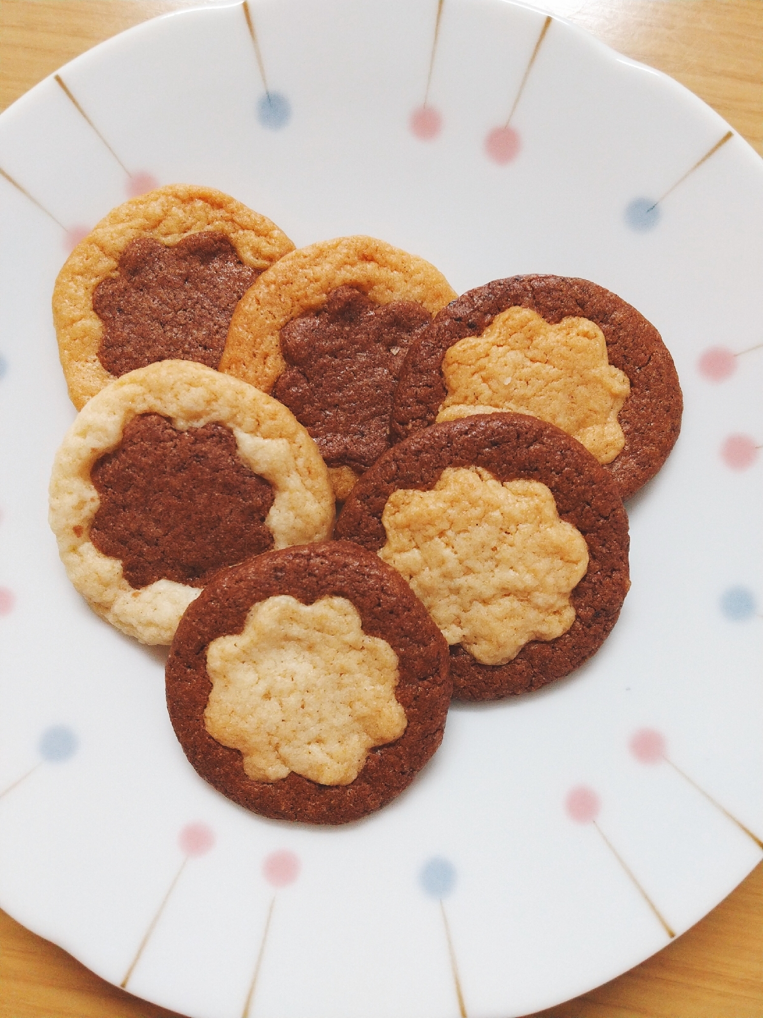 バター不使用 お花の2色クッキー レシピ 作り方 By となみ 楽天レシピ