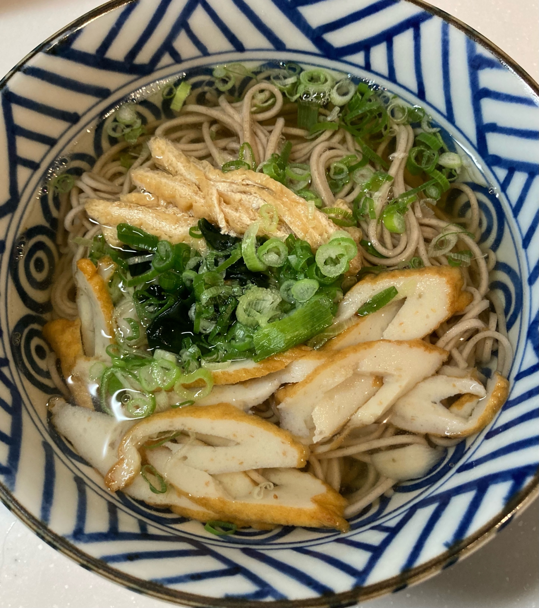 休日のお昼に　乾麺の蕎麦