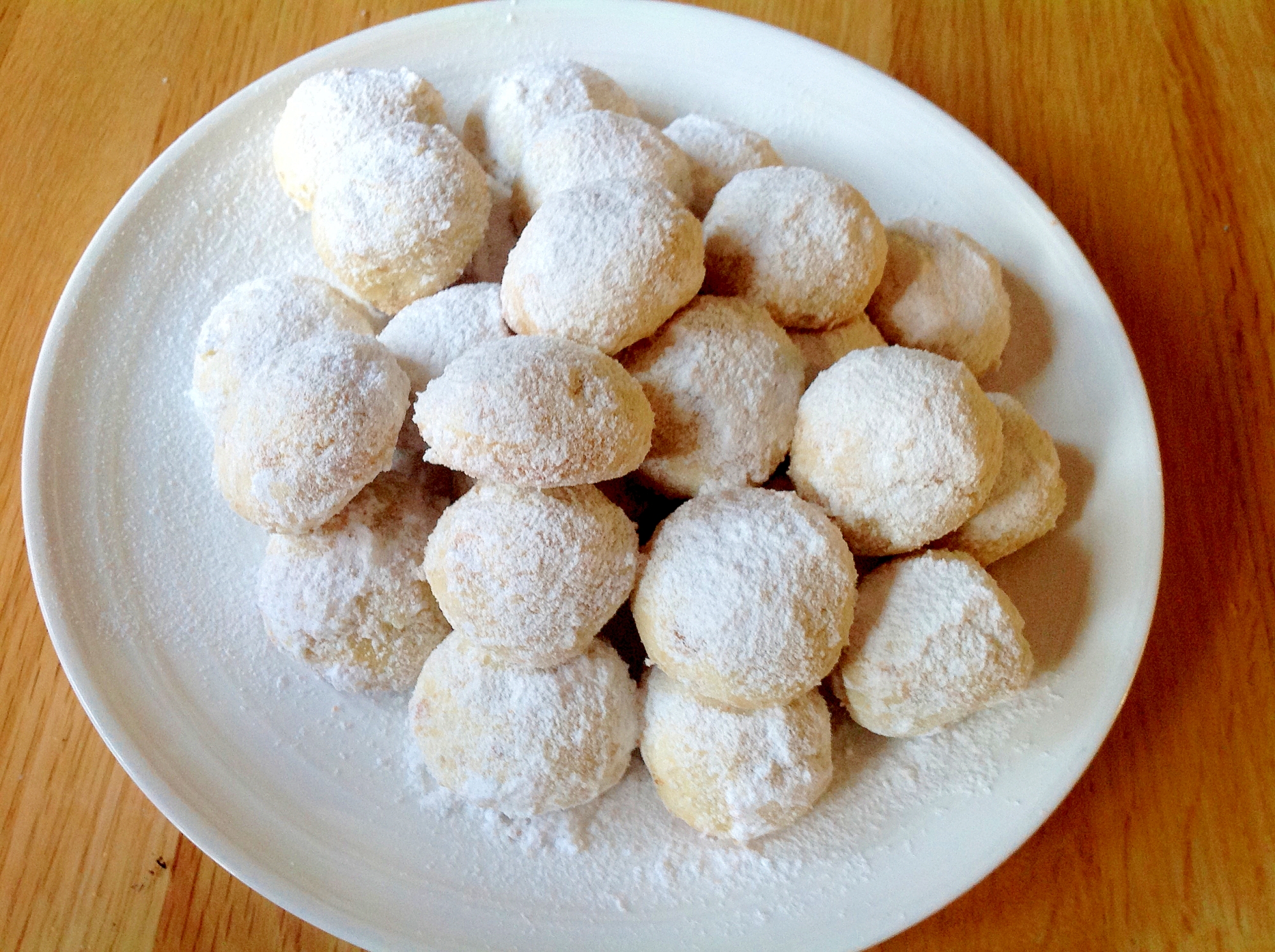 クルミ入りのバニラスノーボールクッキー レシピ 作り方 By Findus 楽天レシピ クルミ入りのバニラスノーボールクッキー レシピ 作り方 By Findus 楽天レシピ