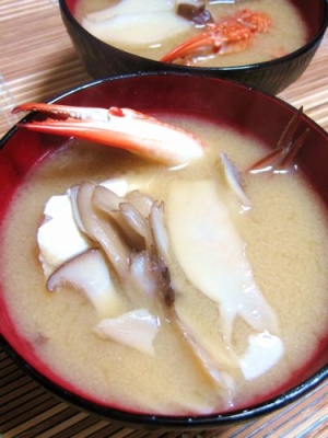 ワタリガニときのこの味噌汁 レシピ 作り方 By ｙａｍａｔ 楽天レシピ