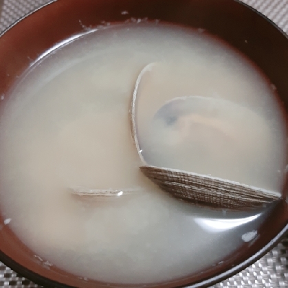 宗田節で作るあさりの味噌汁