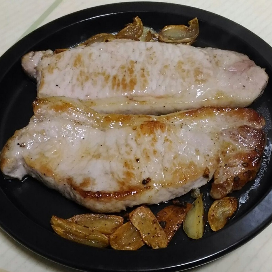 豚肉のステーキ