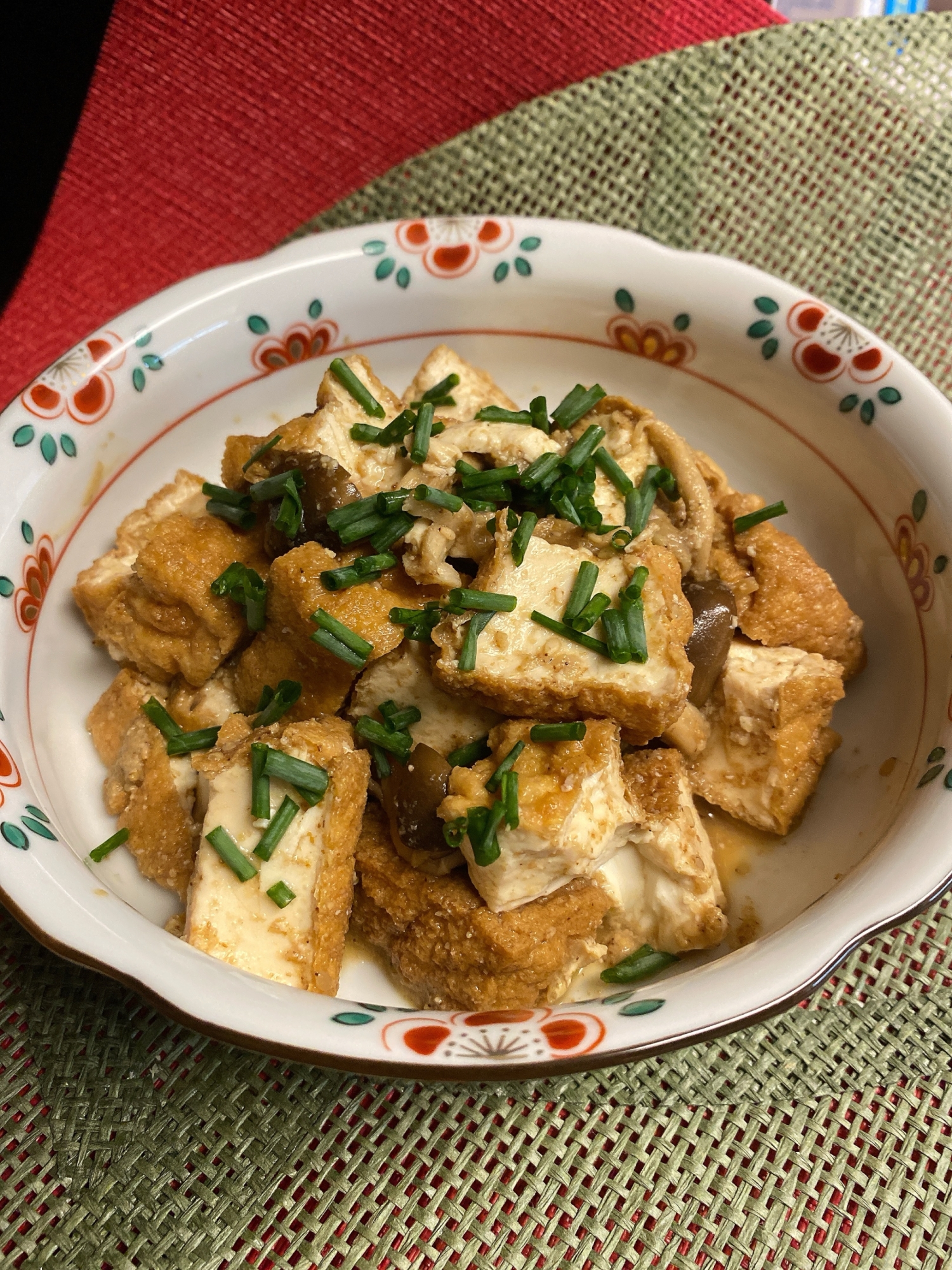 レンジで簡単❣️厚揚げ豆腐としめじの煮物