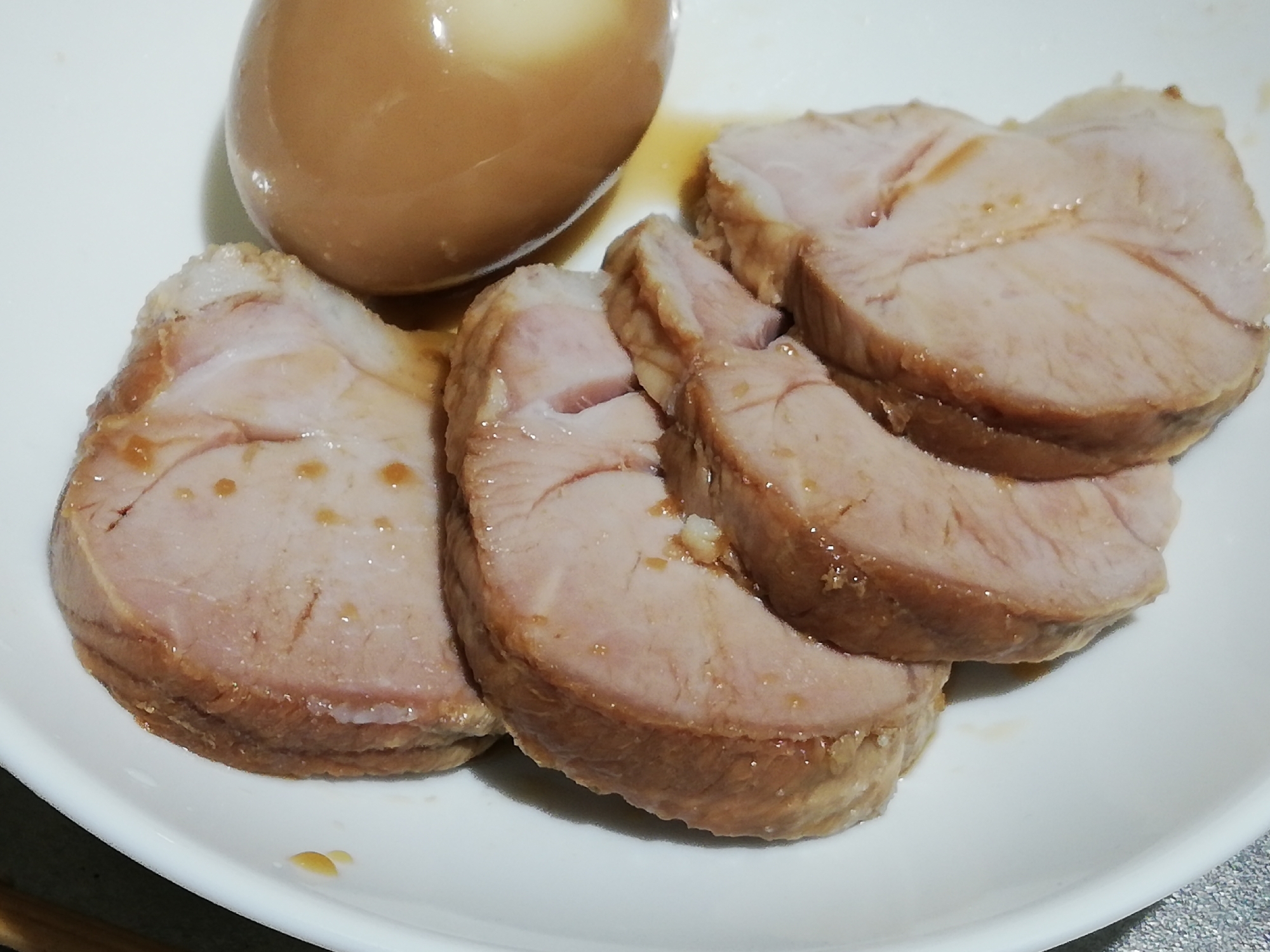 炊飯器で簡単 豚ももロース肉でヘルシー 煮豚 煮卵 レシピ 作り方 By かっぺ4217 楽天レシピ