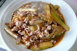 茄子と豚肉で簡単中華風炒め煮