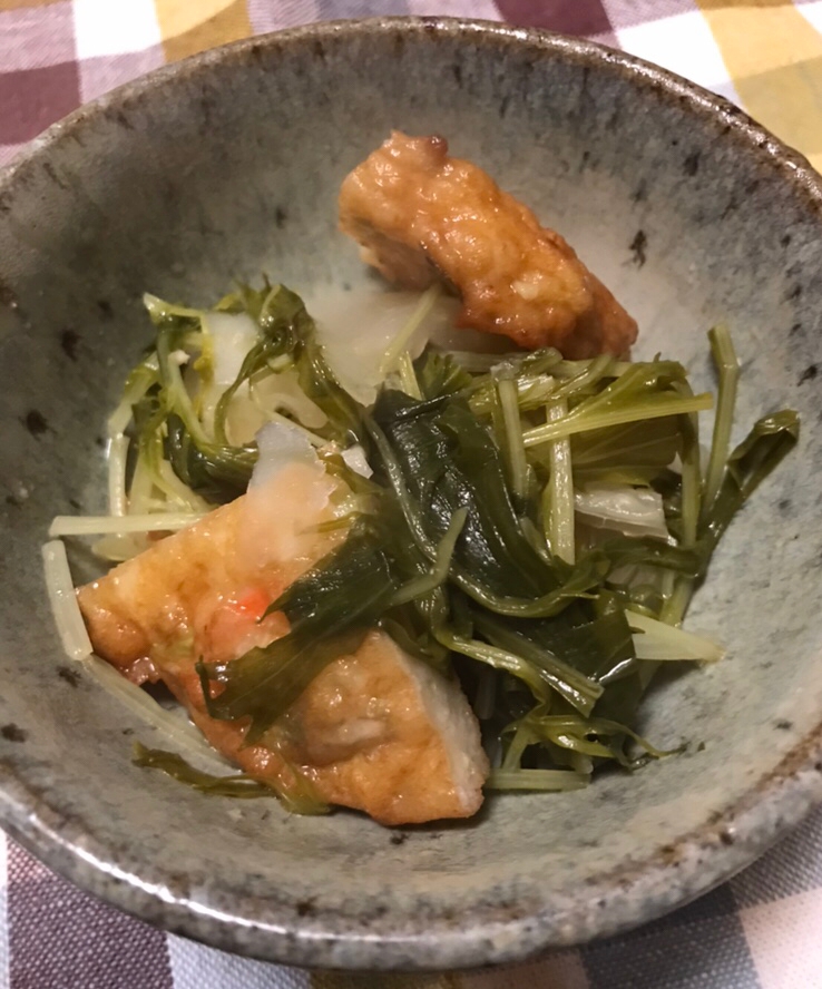 玉ねぎ天と大根、水菜のめんつゆ煮