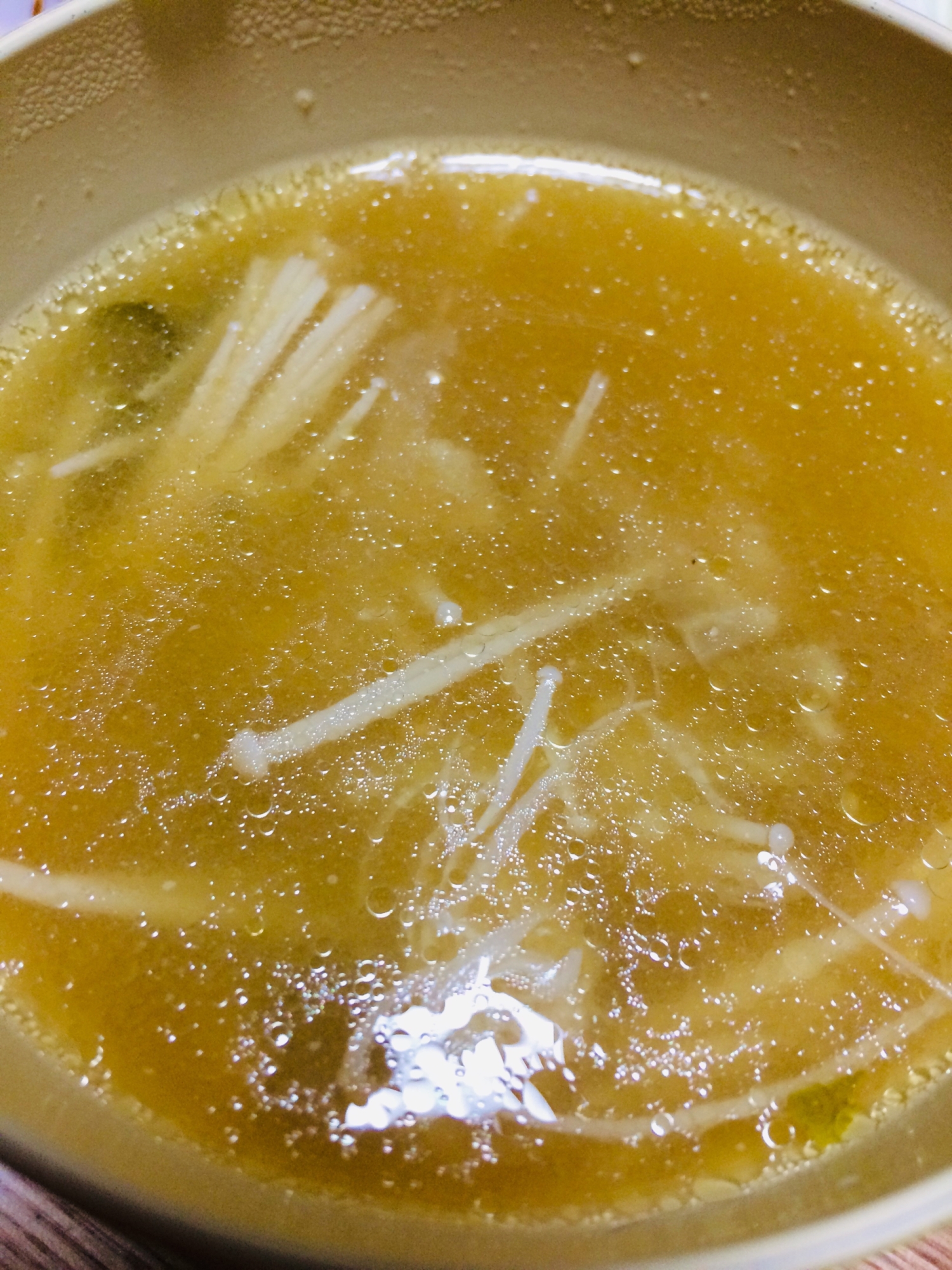 えのきと大根と大根の葉の生姜風味味噌汁