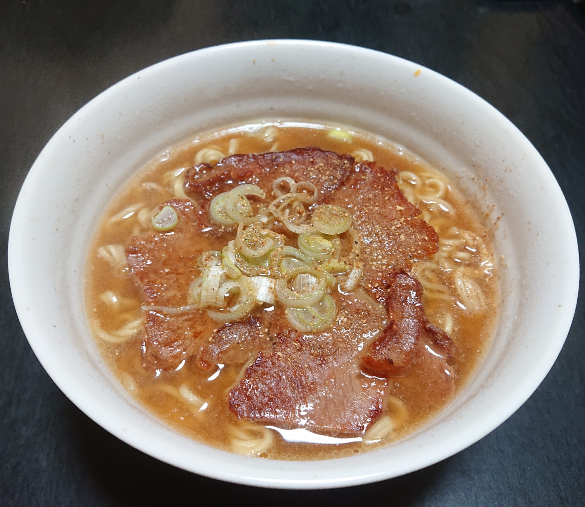 インスタントで☆麻辣っぽい焼豚味噌ラーメン