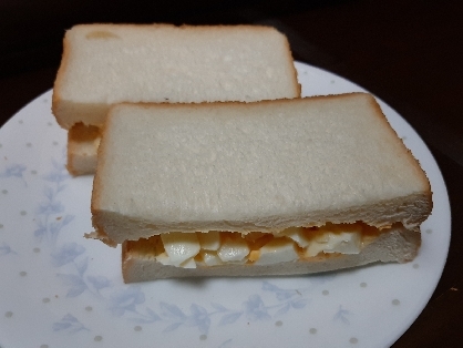 うちのたまごサンド 