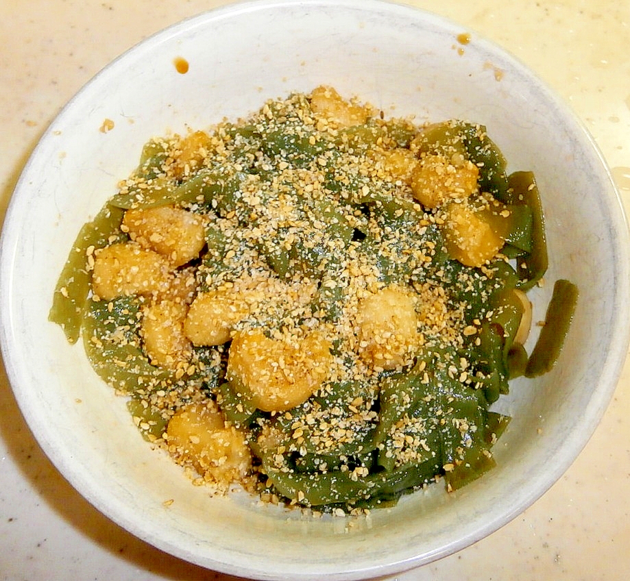 お麩とコンニャク麺のサラダ