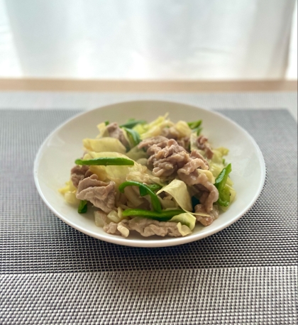 emakatuさんこんばんは♡
夕食用に作りました。お肉ふわふわで…とっても美味しいです٩(^‿^)۶素敵なレシピを有難うございました･:*+.☆