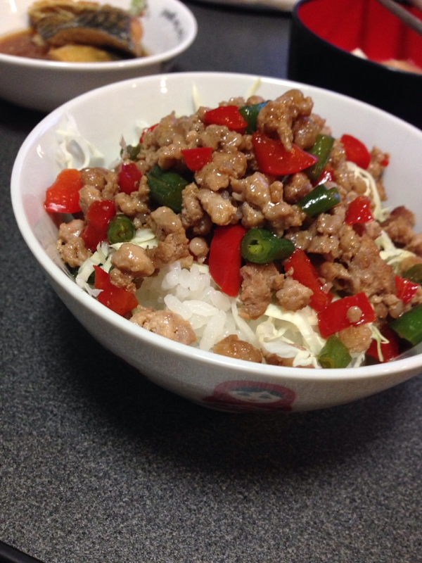 ♡豚ひき肉とパプリカの甘辛のっけ丼♡