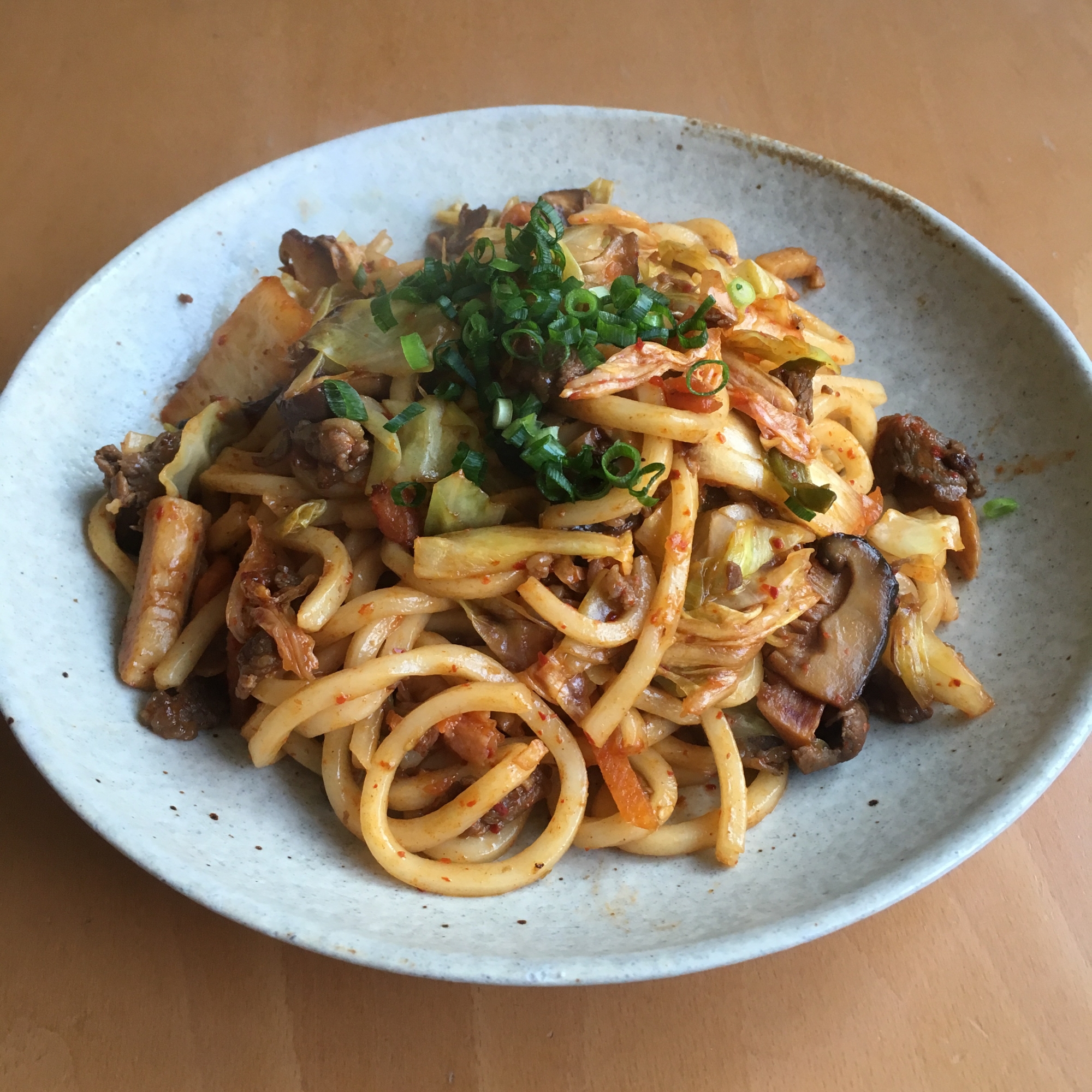 牛肉とキムチの焼きうどん♪