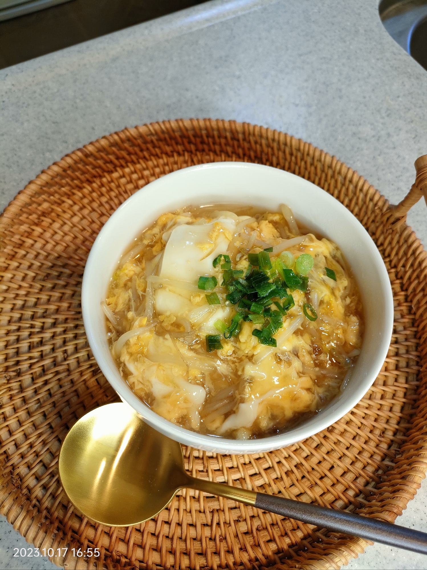 豆腐とモヤシの卵あんかけ