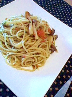 子供も食べれる トマトとしめじのバジルソースパスタ レシピ 作り方 By 美らかあちゃん 楽天レシピ 子供も食べれる トマトとしめじのバジルソースパスタ レシピ 作り方 By 美らかあちゃん 楽天レシピ