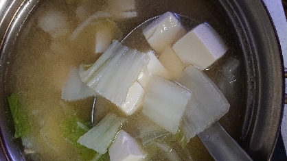簡単白菜の豆腐味噌汁