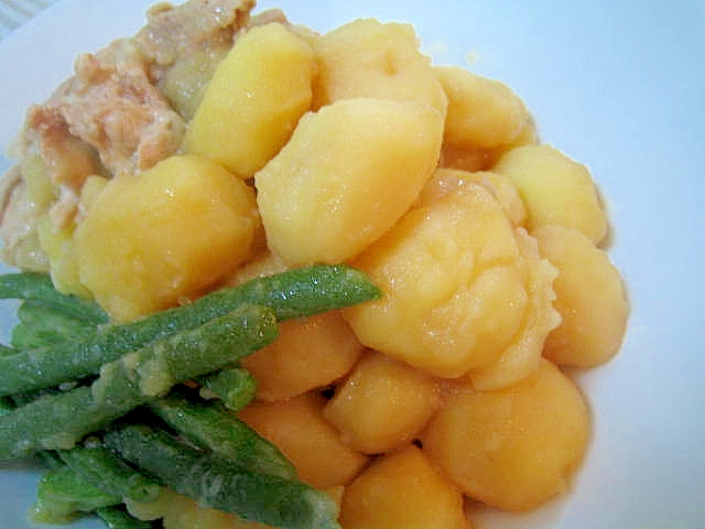 新じゃがと豚肉のコロコロ煮☆