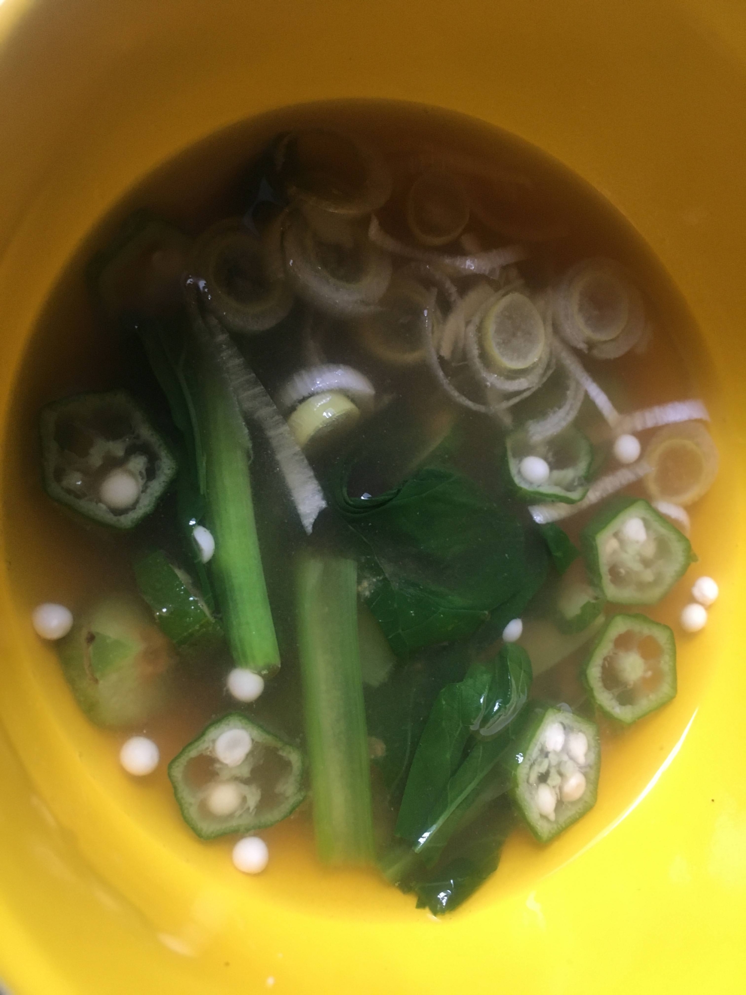 小松菜、オクラ、ねぎの味噌汁