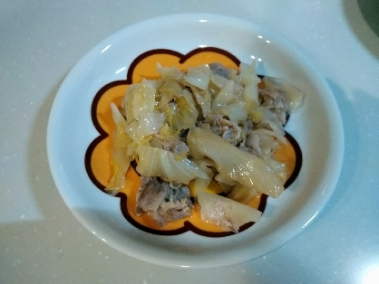 豚バラ肉とキャベツ蒸し