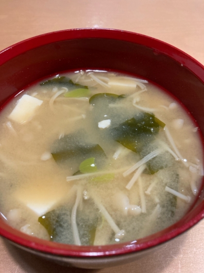 ＊えのき・わかめ・豆腐の味噌汁＊