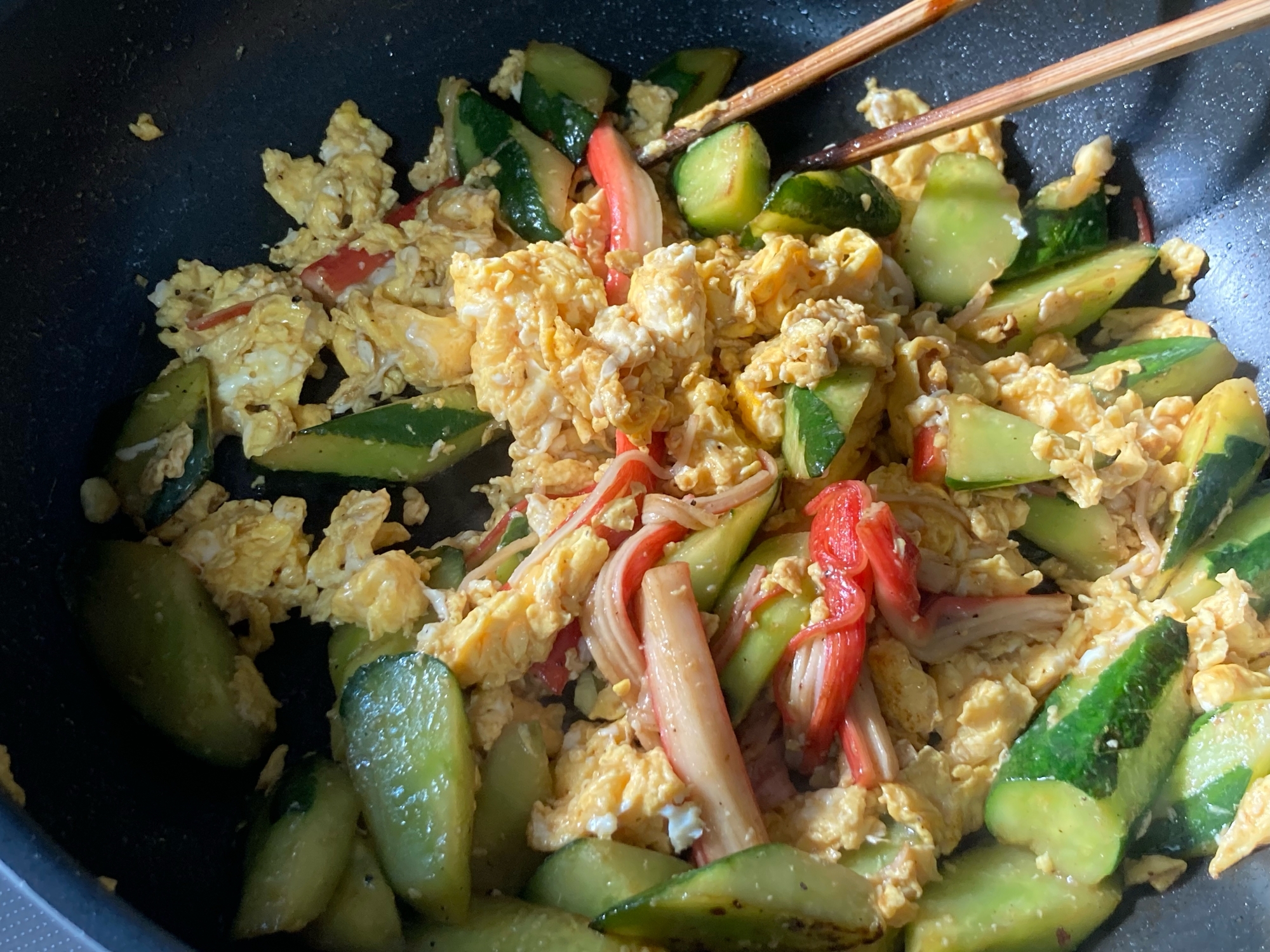 うちのおかず　卵ときゅうりの炒め物