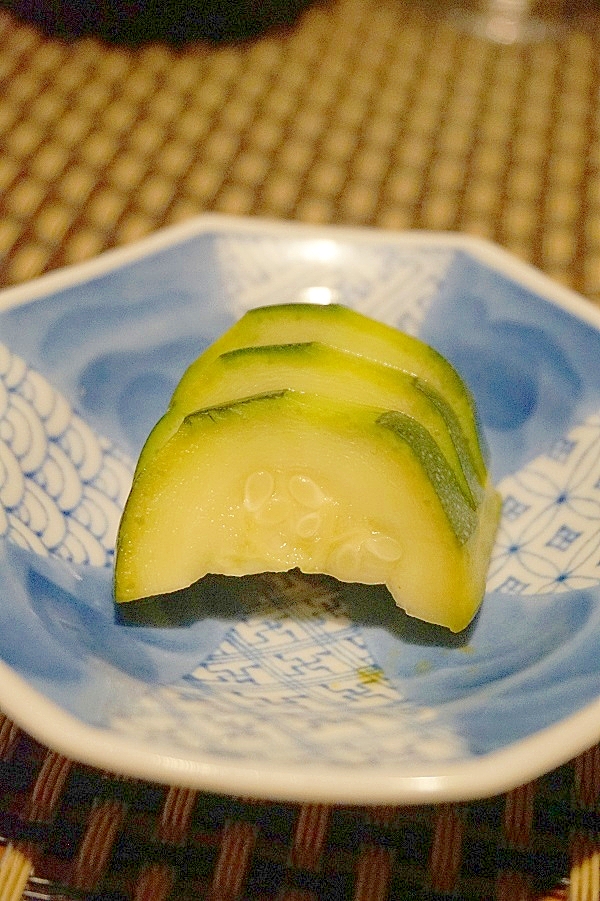 夏野菜で簡単あっさり、ズッキーニの浅漬け