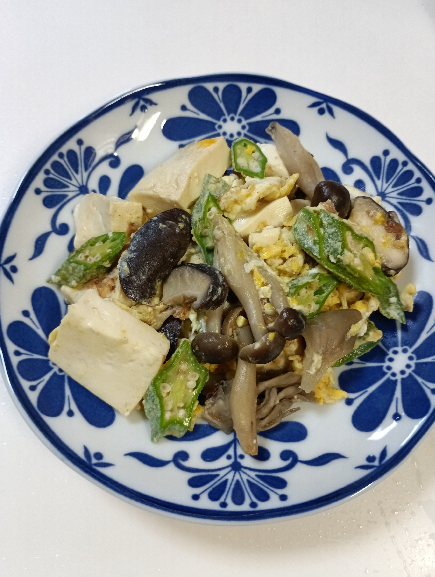 オクラとキノコの豆腐チャンプルー