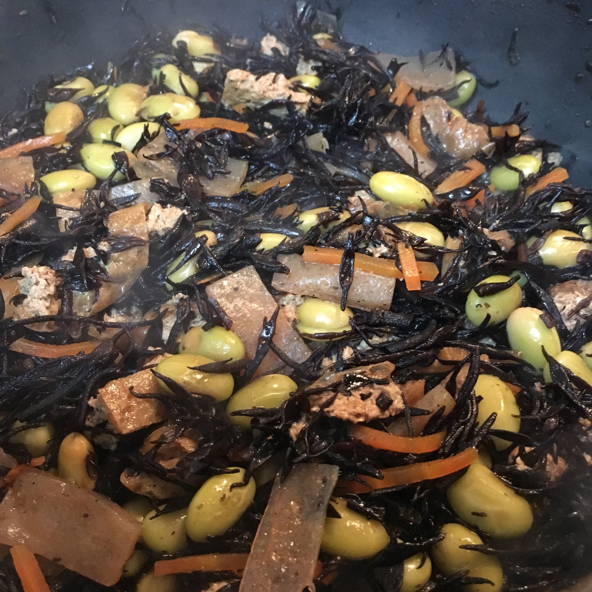 栃尾油揚げで！ひじきの煮物