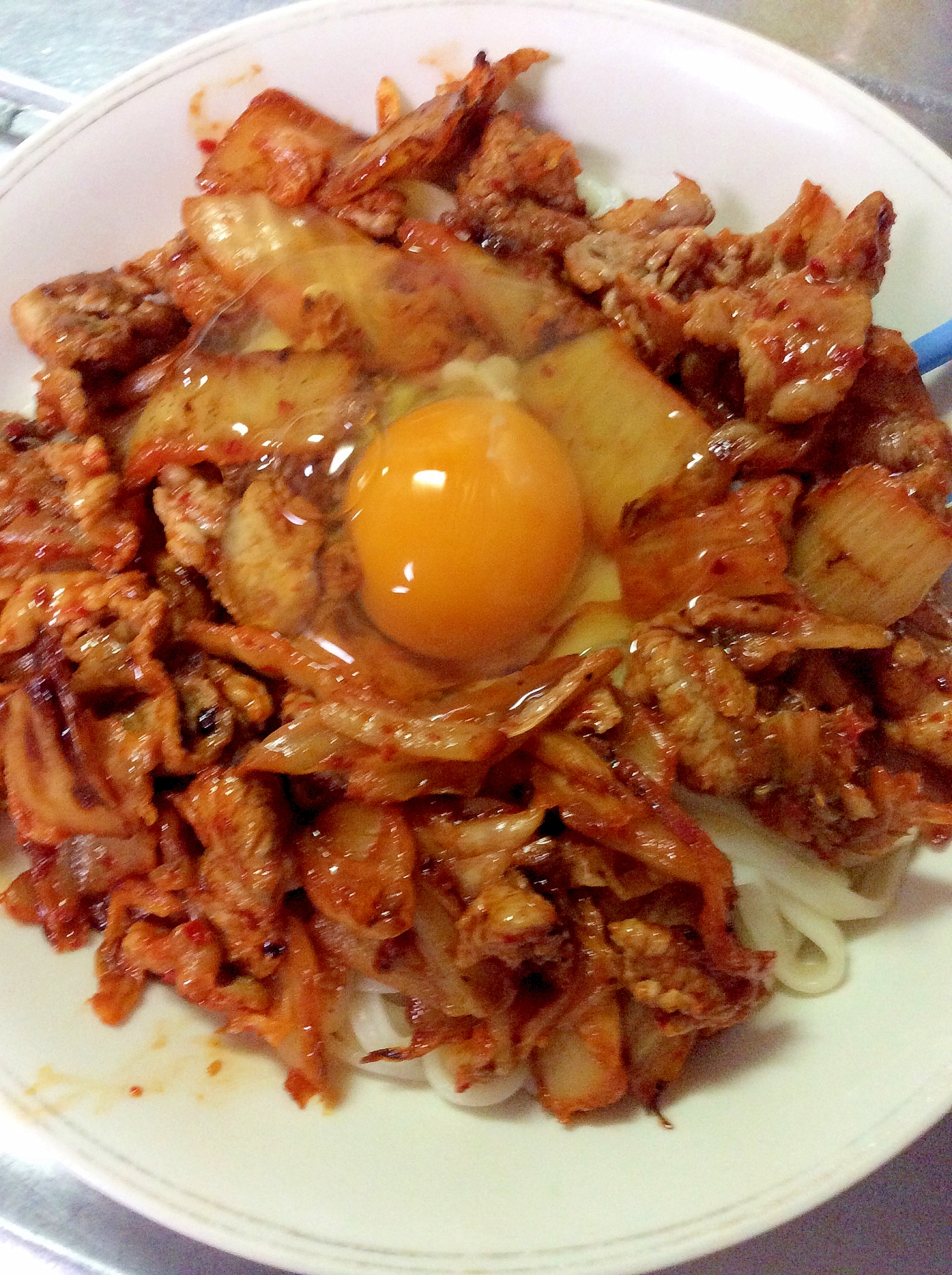 辛うま食べごたえ♪豚キムチうどん